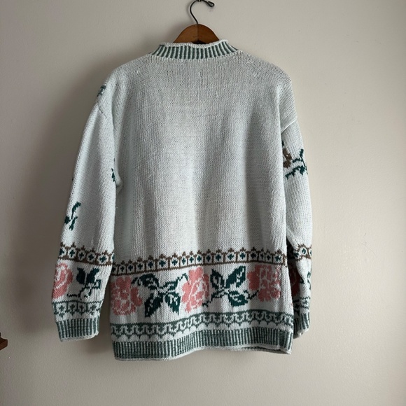 Vintage Rose Floral Knit Mock Neck Sweater - Picture 5 of 11